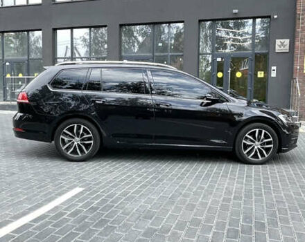 Черный Фольксваген Гольф, объемом двигателя 1.6 л и пробегом 248 тыс. км за 15800 $, фото 5 на Automoto.ua