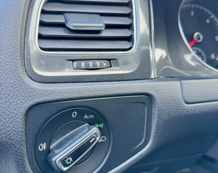 Черный Фольксваген Гольф, объемом двигателя 1.6 л и пробегом 245 тыс. км за 13500 $, фото 29 на Automoto.ua