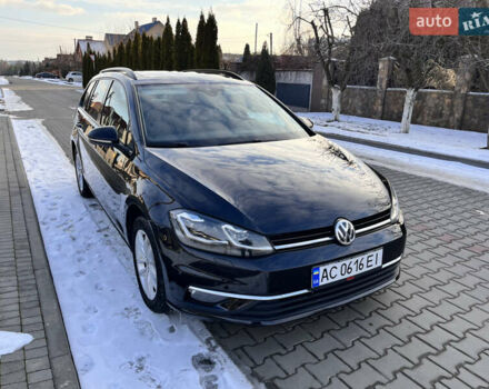 Черный Фольксваген Гольф, объемом двигателя 1.6 л и пробегом 251 тыс. км за 13399 $, фото 23 на Automoto.ua