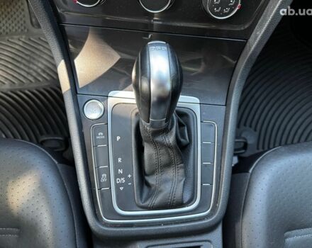 Черный Фольксваген Гольф, объемом двигателя 1.8 л и пробегом 142 тыс. км за 15690 $, фото 19 на Automoto.ua