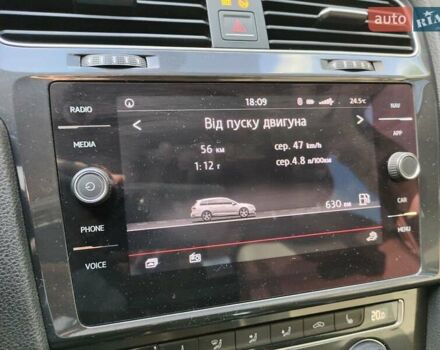 Черный Фольксваген Гольф, объемом двигателя 1.6 л и пробегом 240 тыс. км за 13500 $, фото 11 на Automoto.ua