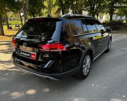 Черный Фольксваген Гольф, объемом двигателя 1.8 л и пробегом 142 тыс. км за 15690 $, фото 6 на Automoto.ua