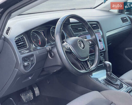 Чорний Фольксваген Гольф, об'ємом двигуна 1.6 л та пробігом 280 тис. км за 12500 $, фото 9 на Automoto.ua