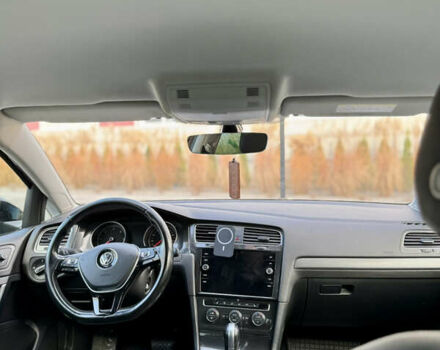 Черный Фольксваген Гольф, объемом двигателя 1.6 л и пробегом 245 тыс. км за 13500 $, фото 10 на Automoto.ua