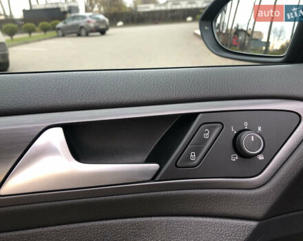 Черный Фольксваген Гольф, объемом двигателя 1.6 л и пробегом 224 тыс. км за 13650 $, фото 29 на Automoto.ua