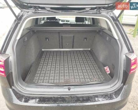 Черный Фольксваген Гольф, объемом двигателя 1.6 л и пробегом 245 тыс. км за 11555 $, фото 5 на Automoto.ua