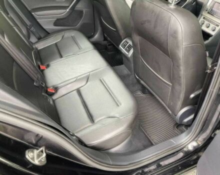 Черный Фольксваген Гольф, объемом двигателя 1.8 л и пробегом 66 тыс. км за 2700 $, фото 12 на Automoto.ua