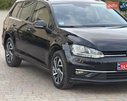 Черный Фольксваген Гольф, объемом двигателя 1.6 л и пробегом 210 тыс. км за 13650 $, фото 5 на Automoto.ua