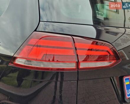 Черный Фольксваген Гольф, объемом двигателя 1.97 л и пробегом 235 тыс. км за 15950 $, фото 86 на Automoto.ua