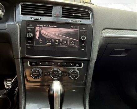 Черный Фольксваген Гольф, объемом двигателя 2 л и пробегом 198 тыс. км за 16950 $, фото 14 на Automoto.ua