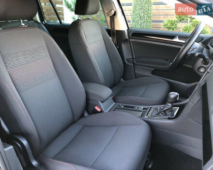 Черный Фольксваген Гольф, объемом двигателя 1.97 л и пробегом 227 тыс. км за 14950 $, фото 26 на Automoto.ua