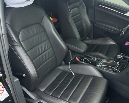 Чорний Фольксваген Гольф, об'ємом двигуна 1.97 л та пробігом 255 тис. км за 25000 $, фото 26 на Automoto.ua