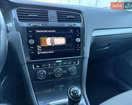 Фольксваген Гольф 2018 в Виннице на Automoto.ua Черный Фольксваген Гольф, объемом двигателя 1.6 л и пробегом 211 тыс. км за 12700 $, фото 49 на Automoto.ua