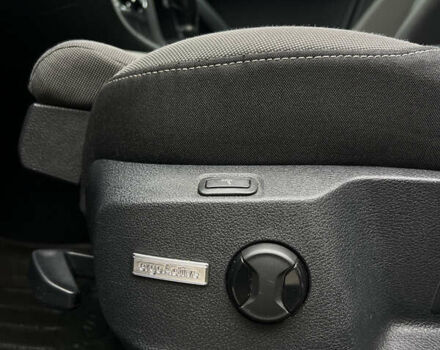 Черный Фольксваген Гольф, объемом двигателя 1.97 л и пробегом 244 тыс. км за 14700 $, фото 10 на Automoto.ua