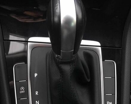 Черный Фольксваген Гольф, объемом двигателя 2 л и пробегом 252 тыс. км за 14200 $, фото 7 на Automoto.ua