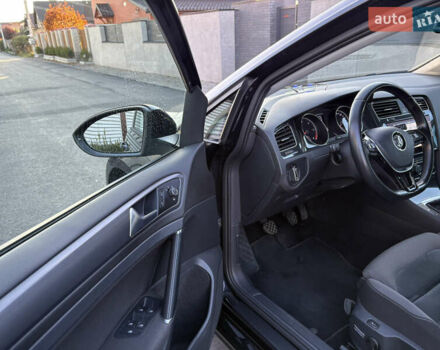 Фольксваген Гольф 2018 в Виннице на Automoto.ua Черный Фольксваген Гольф, объемом двигателя 1.6 л и пробегом 211 тыс. км за 12700 $, фото 21 на Automoto.ua