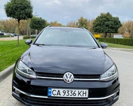Черный Фольксваген Гольф, объемом двигателя 1.6 л и пробегом 253 тыс. км за 13750 $, фото 4 на Automoto.ua