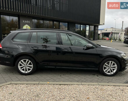 Черный Фольксваген Гольф, объемом двигателя 1.97 л и пробегом 244 тыс. км за 14700 $, фото 1 на Automoto.ua