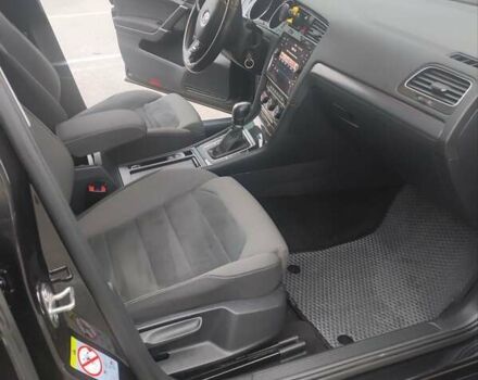 Черный Фольксваген Гольф, объемом двигателя 2 л и пробегом 268 тыс. км за 13500 $, фото 18 на Automoto.ua