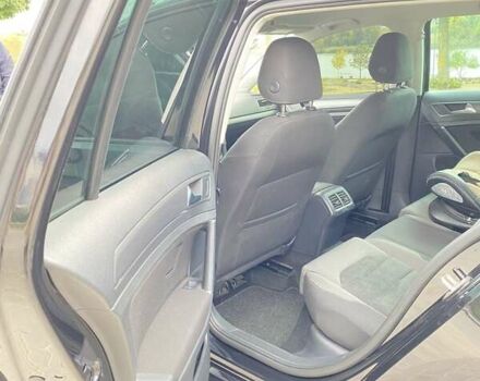 Черный Фольксваген Гольф, объемом двигателя 1.6 л и пробегом 253 тыс. км за 13750 $, фото 14 на Automoto.ua