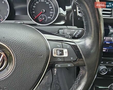 Черный Фольксваген Гольф, объемом двигателя 1.97 л и пробегом 235 тыс. км за 15950 $, фото 116 на Automoto.ua