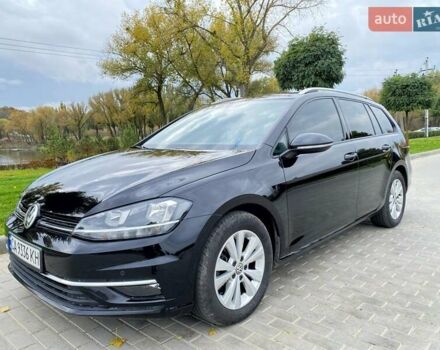 Черный Фольксваген Гольф, объемом двигателя 1.6 л и пробегом 253 тыс. км за 13750 $, фото 9 на Automoto.ua