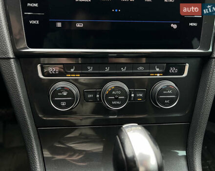 Черный Фольксваген Гольф, объемом двигателя 1.97 л и пробегом 244 тыс. км за 14700 $, фото 16 на Automoto.ua