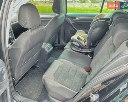 Черный Фольксваген Гольф, объемом двигателя 1.6 л и пробегом 253 тыс. км за 13750 $, фото 12 на Automoto.ua