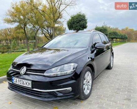 Черный Фольксваген Гольф, объемом двигателя 1.6 л и пробегом 253 тыс. км за 13750 $, фото 6 на Automoto.ua
