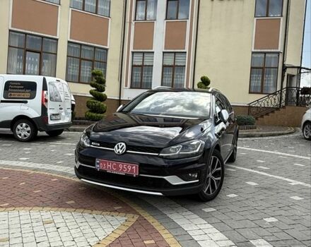 Черный Фольксваген Гольф, объемом двигателя 2 л и пробегом 198 тыс. км за 16950 $, фото 7 на Automoto.ua