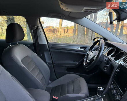 Фольксваген Гольф 2018 в Виннице на Automoto.ua Черный Фольксваген Гольф, объемом двигателя 1.6 л и пробегом 211 тыс. км за 12700 $, фото 29 на Automoto.ua