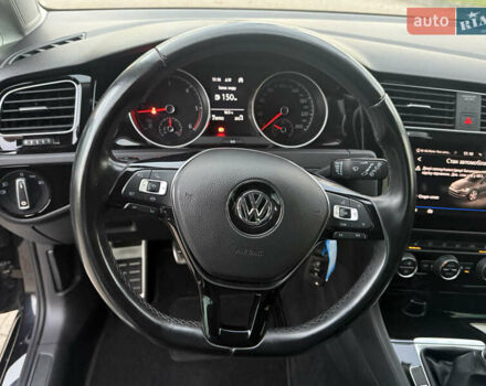 Черный Фольксваген Гольф, объемом двигателя 1.6 л и пробегом 210 тыс. км за 13650 $, фото 22 на Automoto.ua