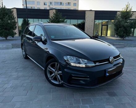 Чорний Фольксваген Гольф, об'ємом двигуна 1.6 л та пробігом 290 тис. км за 12000 $, фото 1 на Automoto.ua