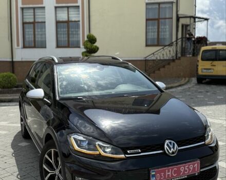 Черный Фольксваген Гольф, объемом двигателя 2 л и пробегом 198 тыс. км за 16950 $, фото 1 на Automoto.ua