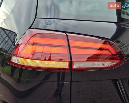 Черный Фольксваген Гольф, объемом двигателя 1.97 л и пробегом 235 тыс. км за 15950 $, фото 93 на Automoto.ua