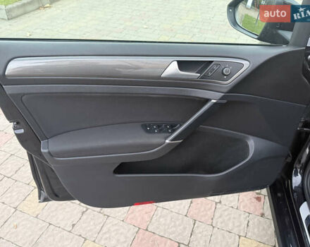 Черный Фольксваген Гольф, объемом двигателя 1.6 л и пробегом 210 тыс. км за 13650 $, фото 26 на Automoto.ua