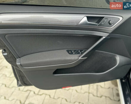 Черный Фольксваген Гольф, объемом двигателя 2 л и пробегом 270 тыс. км за 18500 $, фото 30 на Automoto.ua