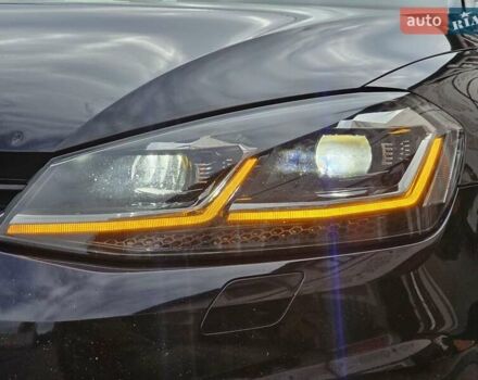 Черный Фольксваген Гольф, объемом двигателя 1.97 л и пробегом 235 тыс. км за 15950 $, фото 15 на Automoto.ua