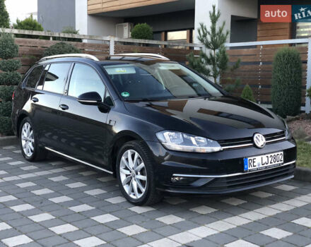 Черный Фольксваген Гольф, объемом двигателя 1.97 л и пробегом 227 тыс. км за 14950 $, фото 20 на Automoto.ua