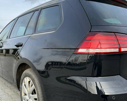 Черный Фольксваген Гольф, объемом двигателя 1.6 л и пробегом 250 тыс. км за 13499 $, фото 12 на Automoto.ua