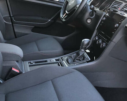 Черный Фольксваген Гольф, объемом двигателя 1.97 л и пробегом 227 тыс. км за 14950 $, фото 24 на Automoto.ua