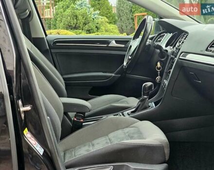 Черный Фольксваген Гольф, объемом двигателя 1.97 л и пробегом 235 тыс. км за 15950 $, фото 10 на Automoto.ua