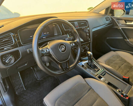 Фольксваген Гольф 2019 в Дрогобыче на Automoto.ua Черный Фольксваген Гольф, объемом двигателя 1.97 л и пробегом 202 тыс. км за 14999 $, фото 54 на Automoto.ua