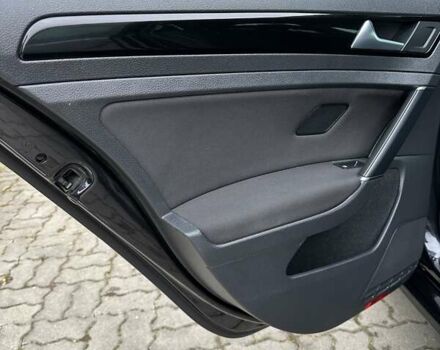 Черный Фольксваген Гольф, объемом двигателя 2 л и пробегом 230 тыс. км за 14999 $, фото 110 на Automoto.ua