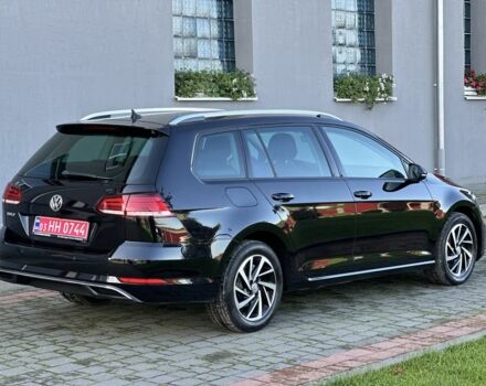 Черный Фольксваген Гольф, объемом двигателя 1.6 л и пробегом 137 тыс. км за 13700 $, фото 2 на Automoto.ua