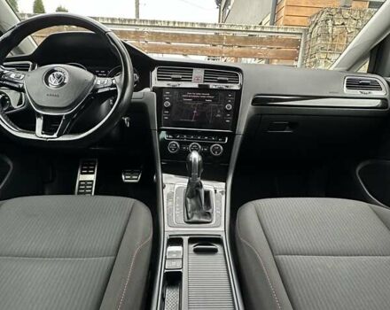 Черный Фольксваген Гольф, объемом двигателя 1.97 л и пробегом 230 тыс. км за 14999 $, фото 63 на Automoto.ua