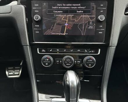 Черный Фольксваген Гольф, объемом двигателя 1.97 л и пробегом 230 тыс. км за 14999 $, фото 61 на Automoto.ua