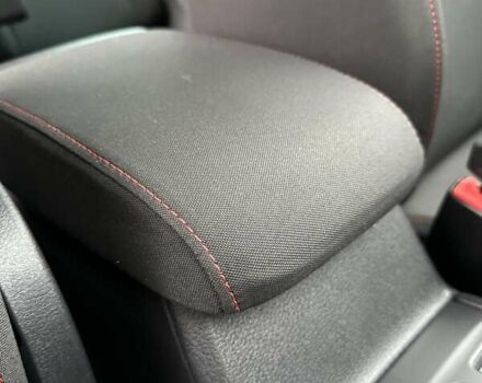 Черный Фольксваген Гольф, объемом двигателя 2 л и пробегом 230 тыс. км за 14999 $, фото 83 на Automoto.ua