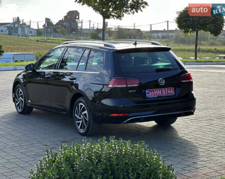 Черный Фольксваген Гольф, объемом двигателя 1.6 л и пробегом 238 тыс. км за 13700 $, фото 2 на Automoto.ua