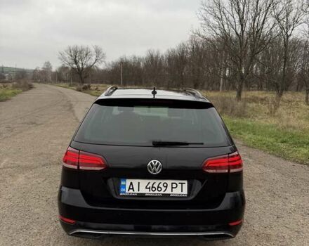 Черный Фольксваген Гольф, объемом двигателя 1.97 л и пробегом 270 тыс. км за 14300 $, фото 4 на Automoto.ua